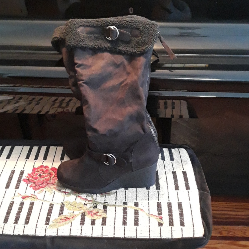 NEW Lane Bryant knee boots.